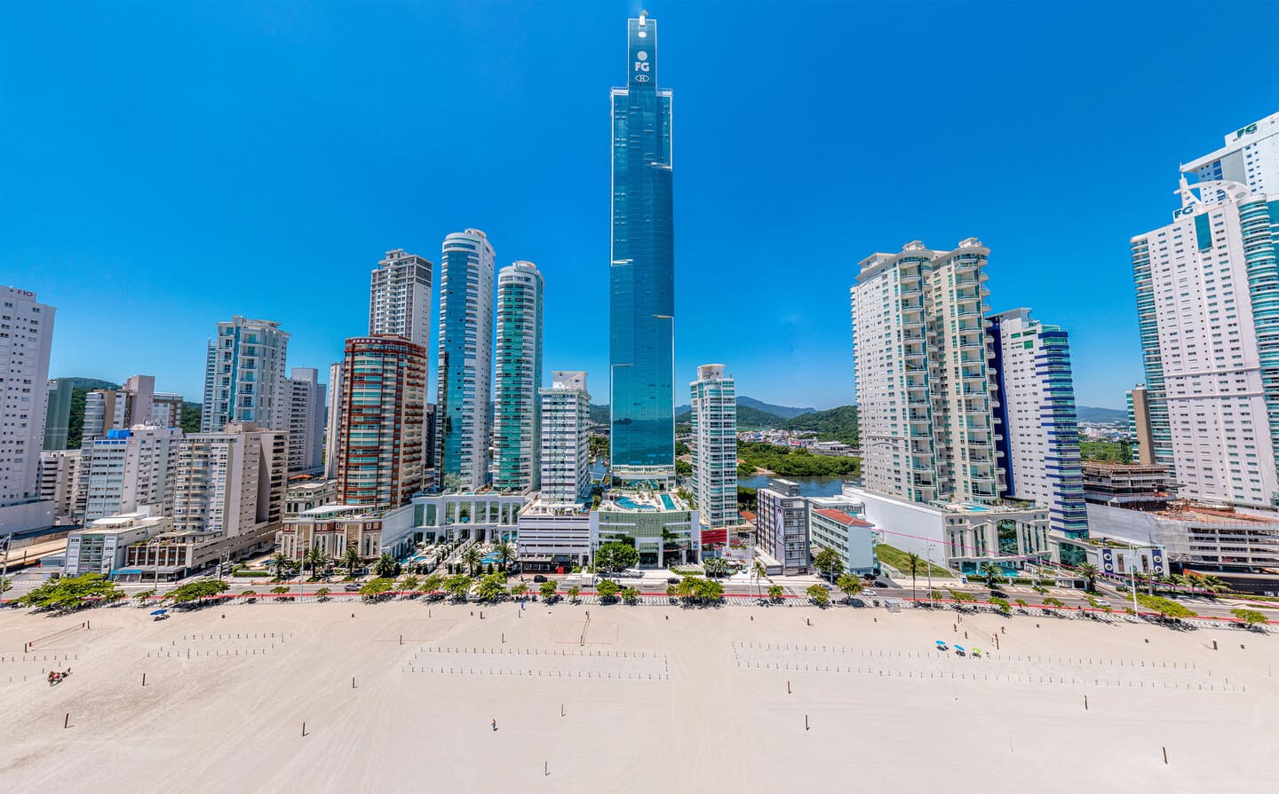 One Tower 290-metre beachfront skyscraper in Barra Sul, Balneário Camboriú